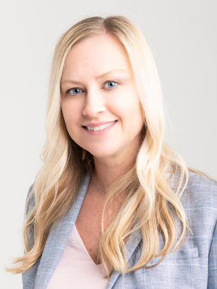 Headshot of lisa keirns